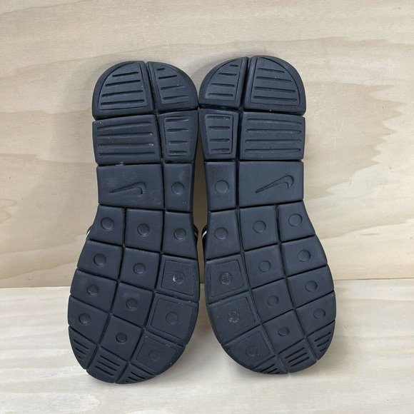 Nike Womens Comfort Footbed Memory Foam Flat Black White Slide Sandals Size 8 - Picture 6 of 7